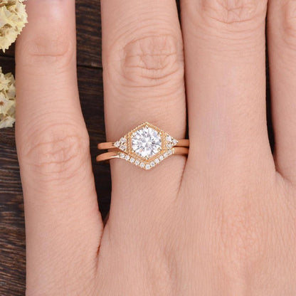 0.75 CT Round Cluster Moissanite Bridal Set