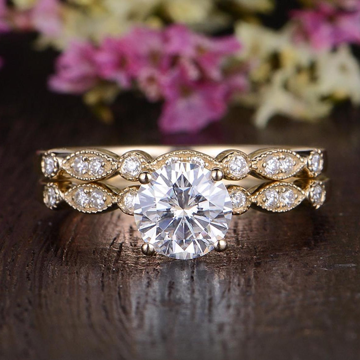 0.75 CT Round Milgrain Moissanite Bridal Set