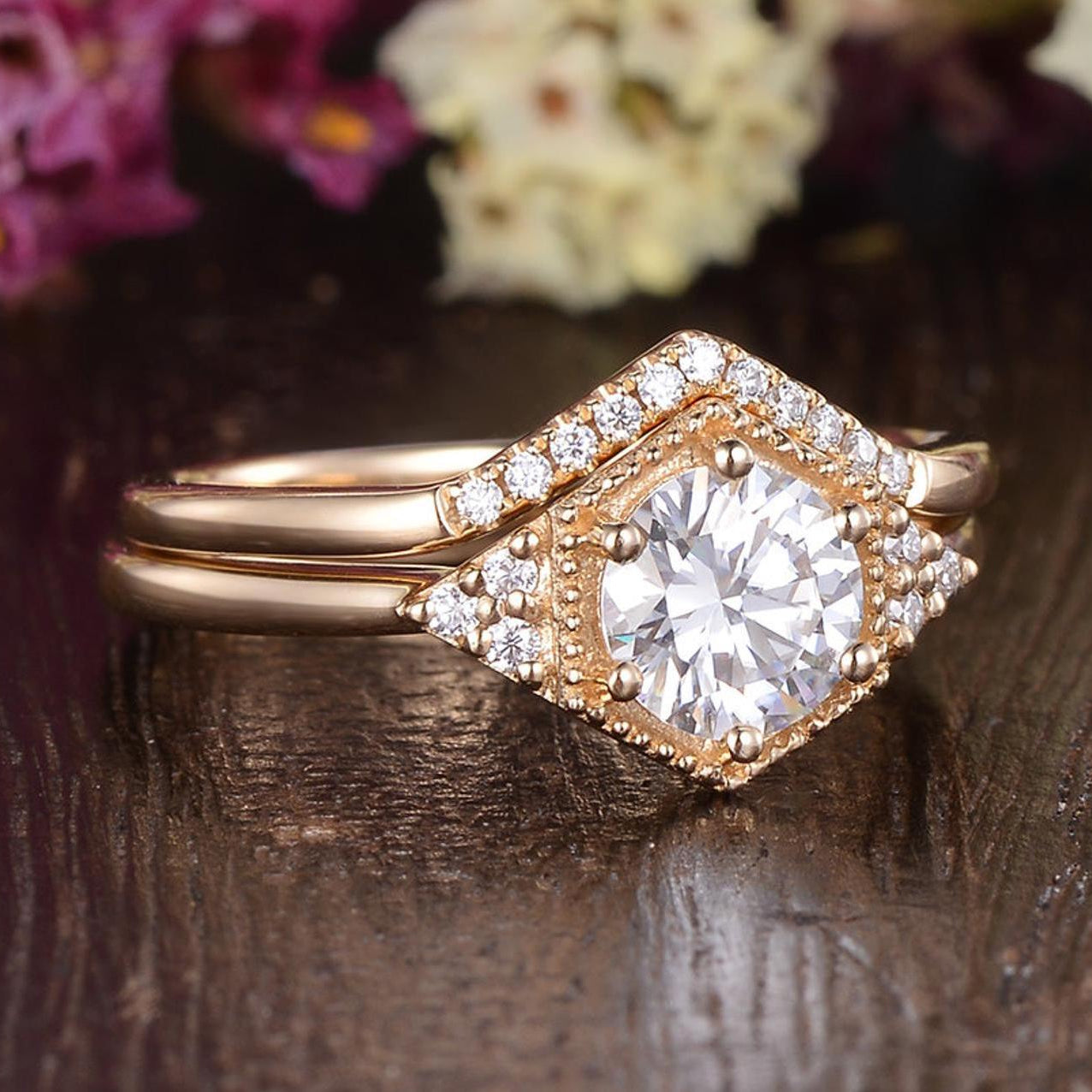 0.75 CT Round Cluster Moissanite Bridal Set