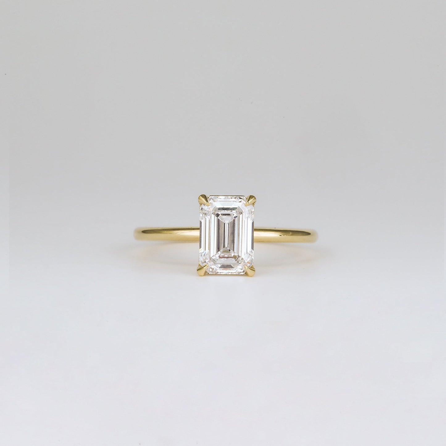 1.57 CT Emerald Solitaire Moissanite Engagement Ring