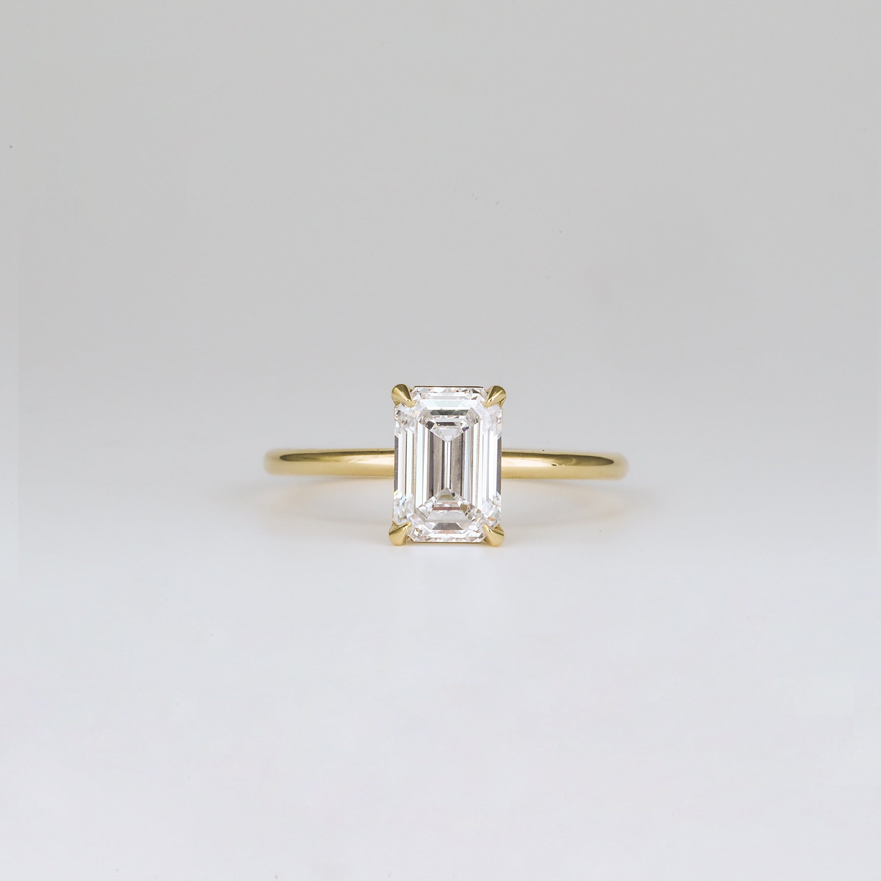 1.57 CT Emerald Solitaire Moissanite Engagement Ring